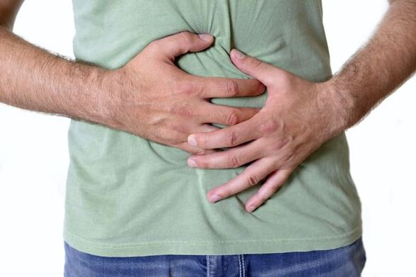 dor abdominal debido a parasitos