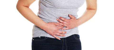 dor abdominal debido a parasitos